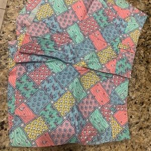 Vineyard Vines size 8 shorts